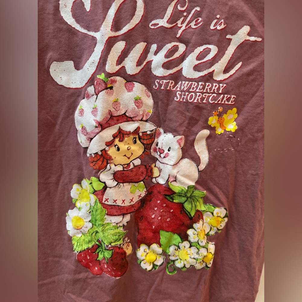 NEW Strawberry Shortcake 90s Tee T-Shirt - Picture 2 of 3